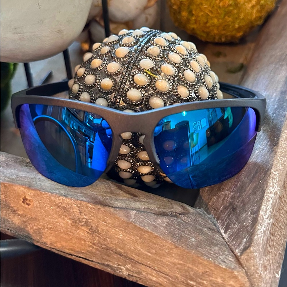 Oakley Unsex Sunglasses